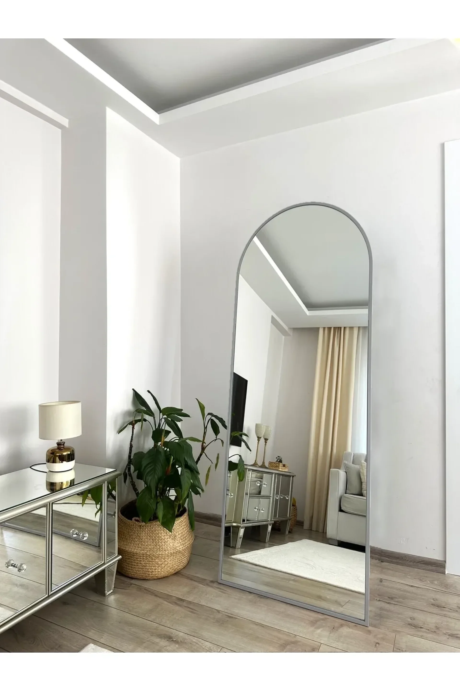 %D0%9E%D0%B2%D0%B0%D0%BB%D0%BD%D0%BE+%D0%BE%D0%B3%D0%BB%D0%B5%D0%B4%D0%B0%D0%BB%D0%BE+180%D1%8570+%D0%A1%D0%B8%D0%B2+%D1%81+%D0%BC%D0%B5%D1%82%D0%B0%D0%BB%D0%BD%D0%B0+%D1%80%D0%B0%D0%BC%D0%BA%D0%B0